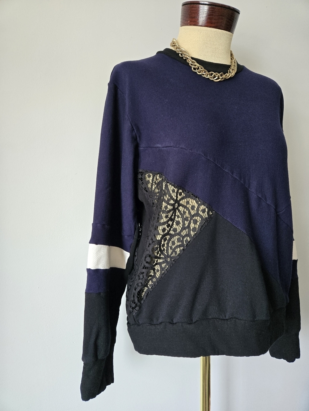 ANNE MULAIRE Navy & Black Colorblock Sweatshirt with Lace Side. Size M/L - Picture 2 of 8